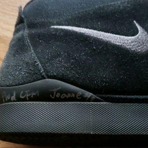 Meet your Posher, Devin